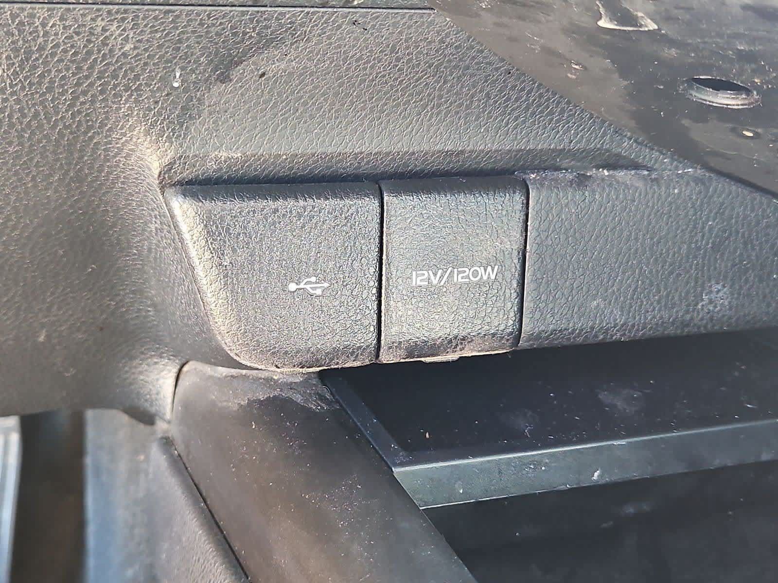 Used 2023 Toyota Camry SE FWD image 29
