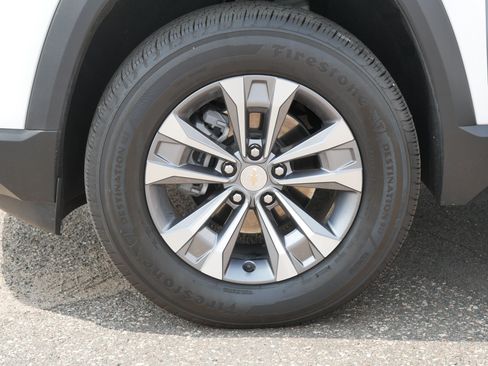 Used 2025 Chevrolet Equinox LT FWD image 15