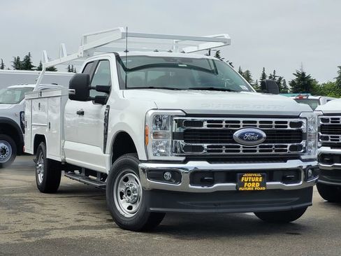 New 2026 Ford F350 XL w/ XL Chrome Package AWD/4WD image 1