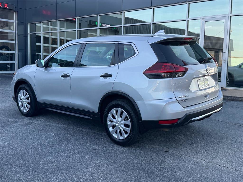 Used 2020 Nissan Rogue S FWD image 5