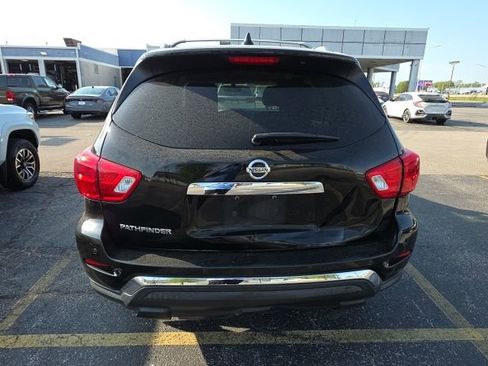 Used 2019 Nissan Pathfinder S image 3