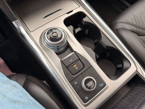 Used 2023 Ford Explorer Platinum w/ Technology Package image 43