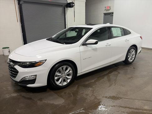 Used 2024 Chevrolet Malibu LT FWD image 6