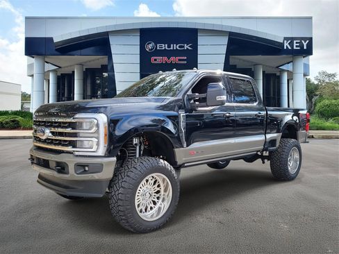 Used 2026 Ford F350 King Ranch w/ FX4 Off-Road Package image 2