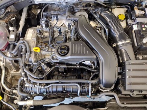 Certified 2024 Volkswagen Jetta S FWD image 9