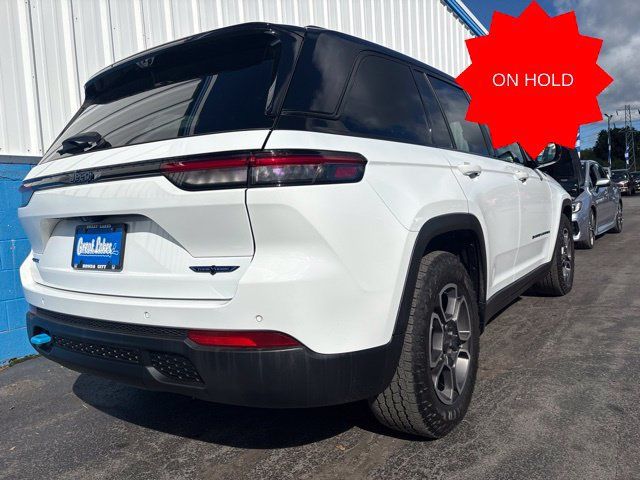Used 2023 Jeep Grand Cherokee Trailhawk w/ Advanced Protech Group II AWD/4WD image 10