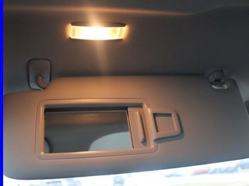 Used 2024 Volkswagen Jetta SE image 42