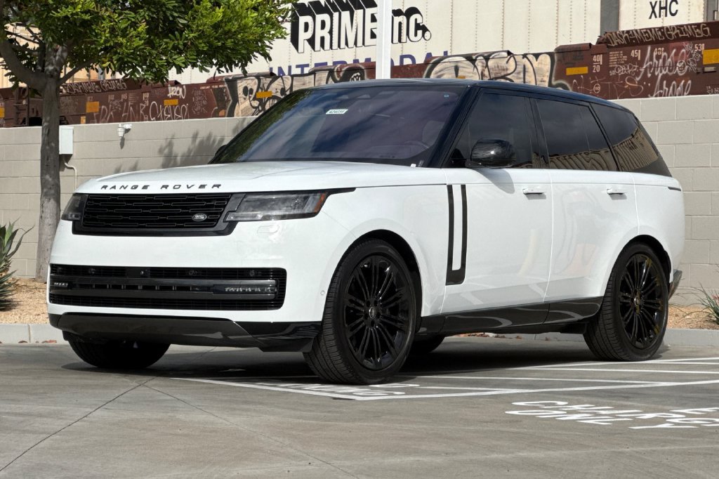 Used 2023 Land Rover Range Rover SE AWD/4WD image 13
