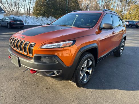 Used 2015 Jeep Cherokee Trailhawk w/ Comfort/Convenience Group image 7