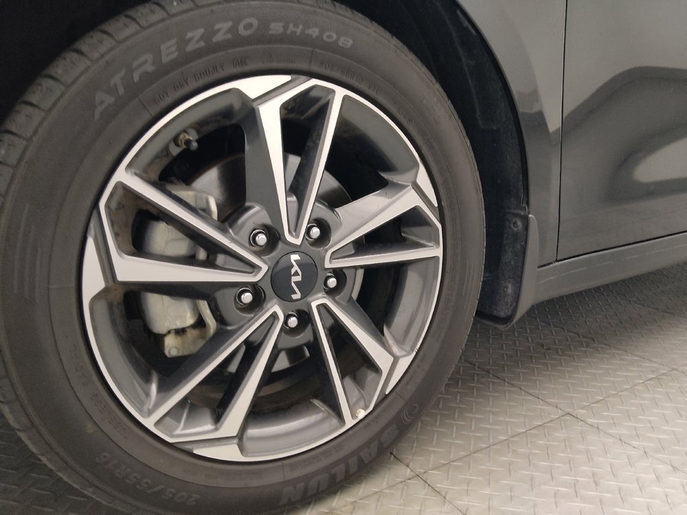 Used 2023 Kia Forte LXS FWD image 31