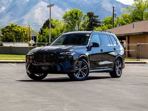 New 2026 BMW X7 M60i AWD/4WD image 1