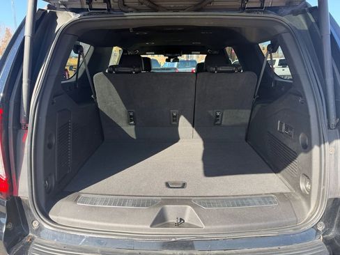 Used 2023 GMC Yukon XL Denali image 24