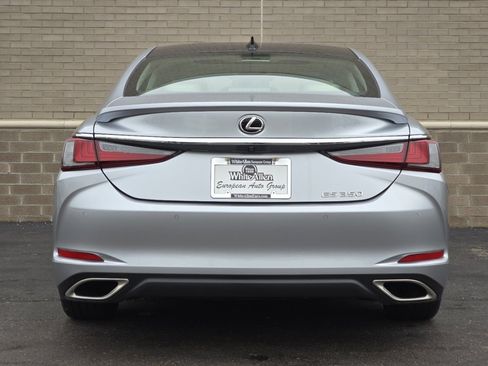Used 2022 Lexus ES 350 w/ Premium Package image 5