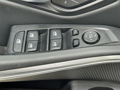 Used 2025 BMW 330i xDrive Sedan image 24