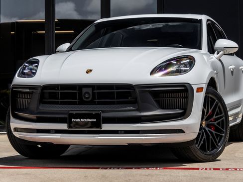 Certified 2024 Porsche Macan GTS AWD/4WD image 7