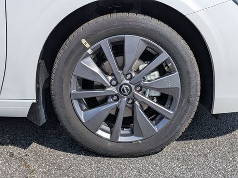 New 2026 Nissan Sentra SL w/ Floor Mat Package image 10