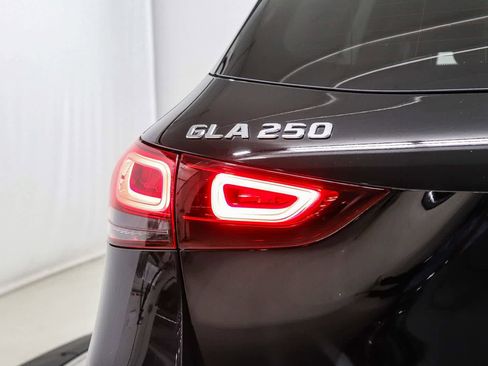 Used 2023 Mercedes-Benz GLA 250 image 11