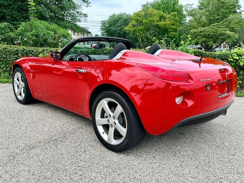 Used 2008 Pontiac Solstice Convertible w/ Preferred Package RWD image 6