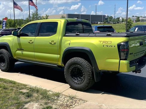 Used 2022 Toyota Tacoma TRD Pro AWD/4WD image 2