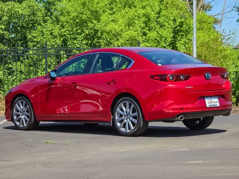 Used 2023 MAZDA MAZDA3 s FWD image 5
