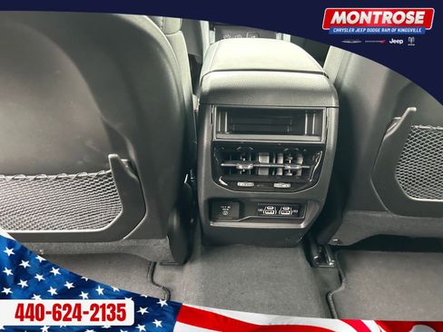 New 2025 Jeep Grand Cherokee Laredo w/ Luxury Tech Group I image 23