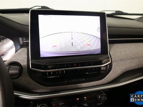 Used 2024 Jeep Compass Sport image 6