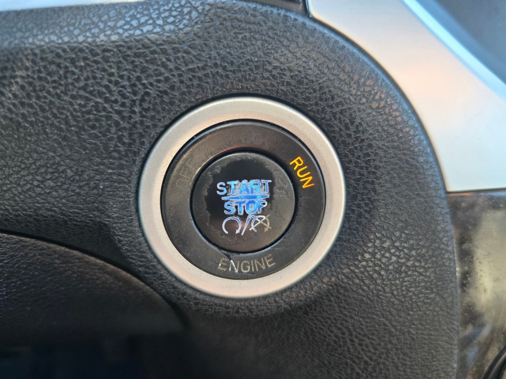 Used 2011 Chrysler 300 C RWD image 9