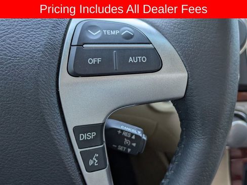 Used 2013 Toyota Highlander Limited FWD image 29