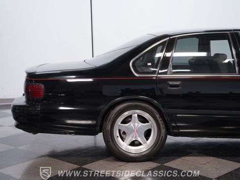 Used 1995 Chevrolet Impala SS RWD image 24