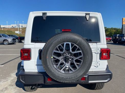 New 2025 Jeep Wrangler Unlimited Sahara w/ Safety Group AWD/4WD image 4