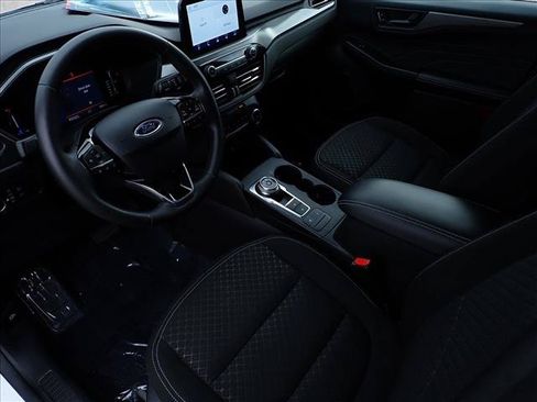 Certified 2023 Ford Escape Active AWD/4WD image 12
