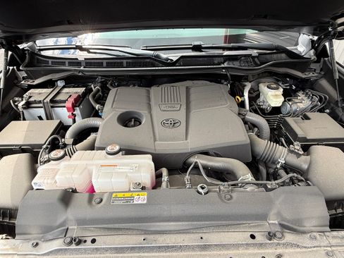 Certified 2025 Toyota Tundra SR5 AWD/4WD image 6