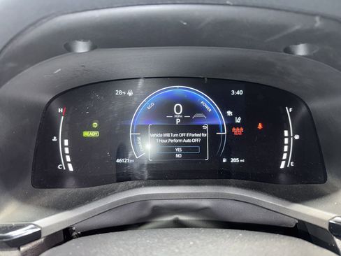 Used 2025 Toyota Camry LE image 18