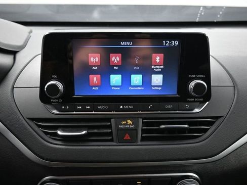 Used 2024 Nissan Altima 2.5 S image 22