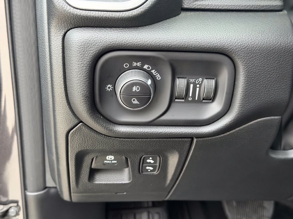 New 2026 RAM 1500 Lone Star AWD/4WD image 18