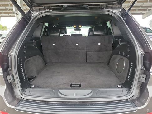 Used 2020 Jeep Grand Cherokee Laredo w/ Laredo X Package image 29