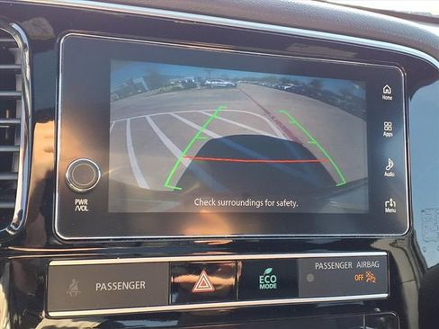 Used 2019 Mitsubishi Outlander LE image 17