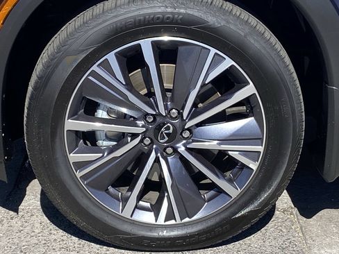 Certified 2026 INFINITI QX60 Luxe FWD image 8
