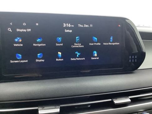 Used 2023 Hyundai Palisade SE image 32