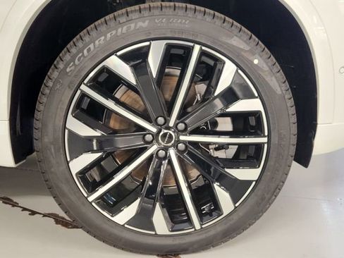New 2026 Volvo XC90 B6 Ultra AWD/4WD image 8