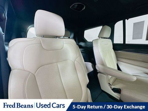 Certified 2023 Jeep Grand Cherokee L Limited w/ Luxury Tech Group II AWD/4WD image 30