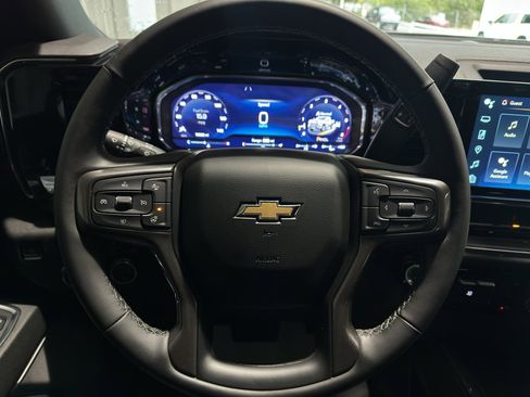 Used 2024 Chevrolet Silverado 2500 High Country w/ High Country Premium Package image 9