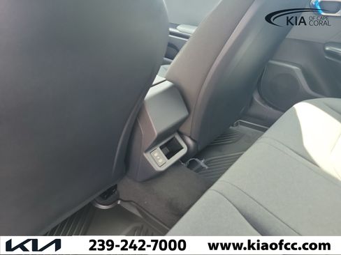 New 2026 Kia K4 FWD image 12