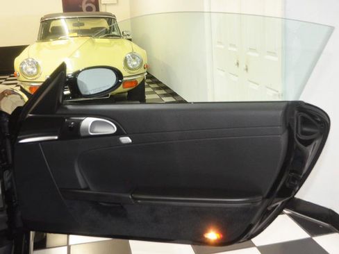 Used 2007 Porsche Cayman image 21