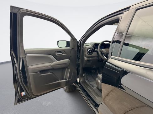 Used 2023 Chevrolet Colorado Z71 w/ Advanced Trailering Package image 9