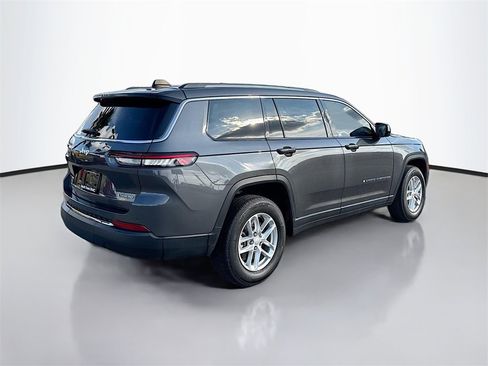 Used 2024 Jeep Grand Cherokee L Laredo image 7