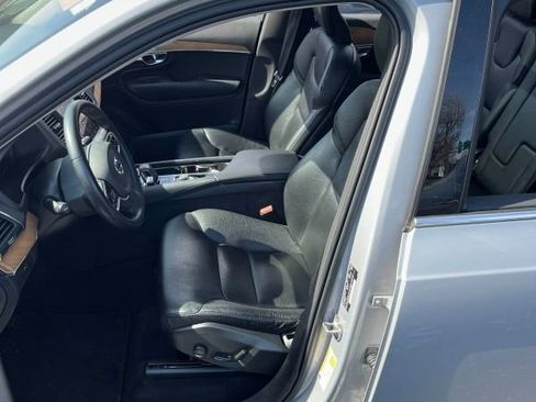 Used 2023 Volvo XC90 B6 Core w/ Protection Package Premier AWD/4WD image 1