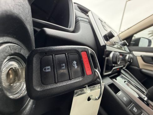 Used 2018 Honda CR-V LX image 30