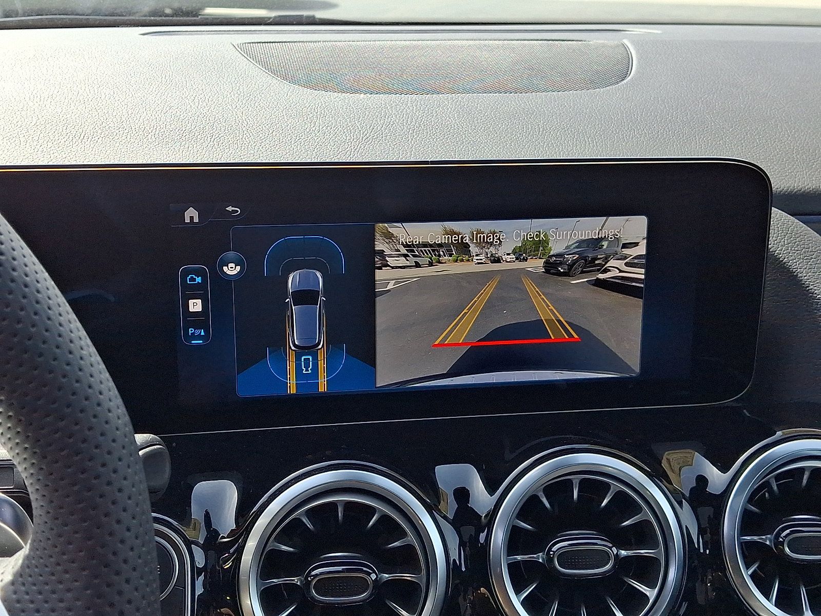 New 2026 Mercedes-Benz GLA 35 AMG 4MATIC image 14