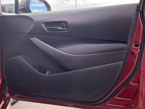 Used 2024 Toyota Corolla LE image 30